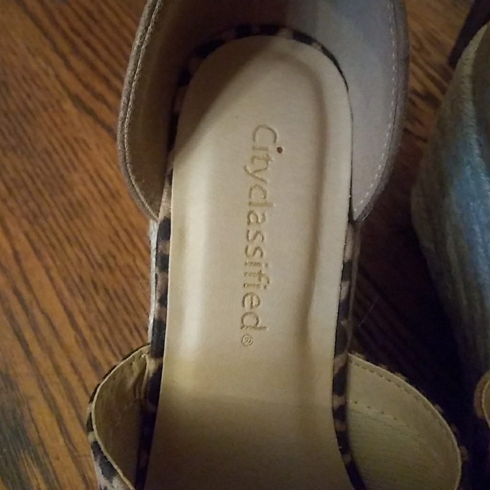 Cheetah print shoes - Picture 3 of 7